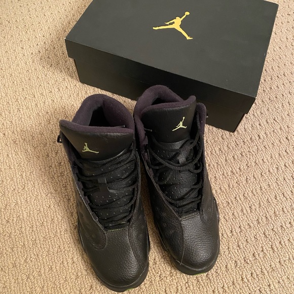 Air Jordan 13 Retro ‘Altitude’ (GS) - Picture 5 of 9